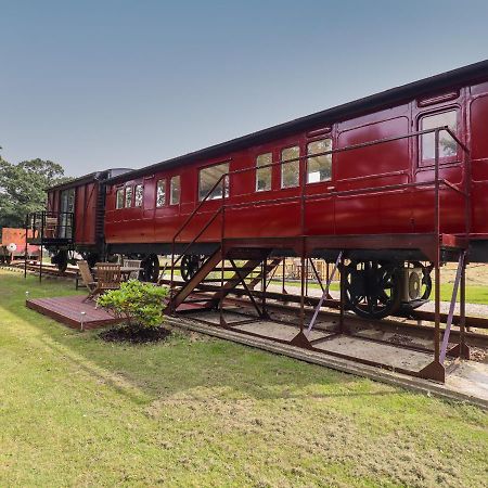 The Carriage At High Barn Heritage Halstead  Exterior photo