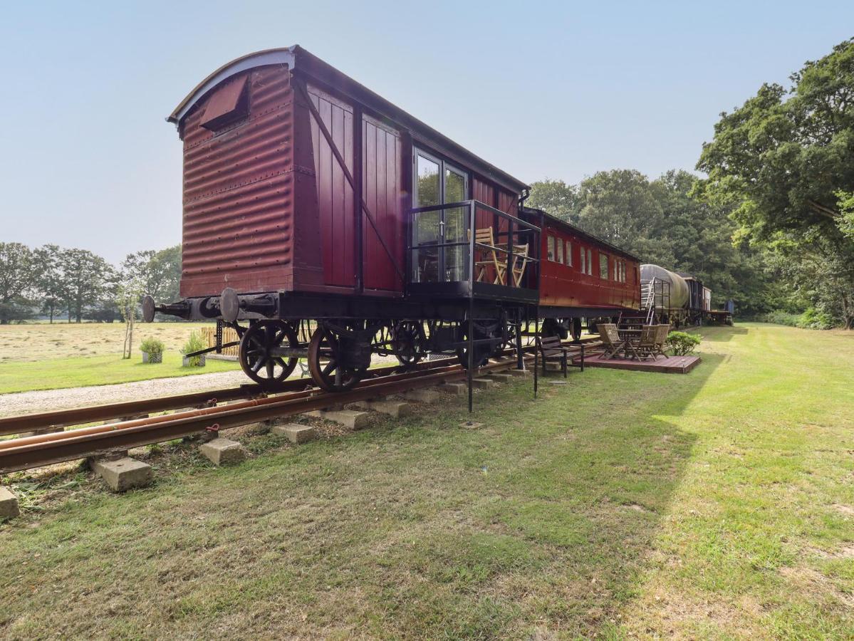 The Carriage At High Barn Heritage Halstead  Exterior photo